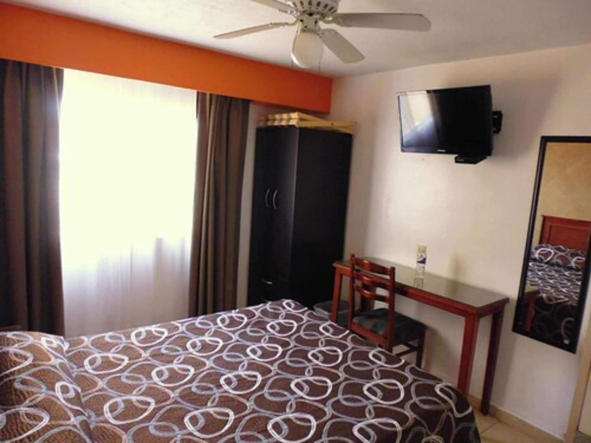 Hotel San Luis ซานหลุยส์โปโตซิ ภายนอก รูปภาพ