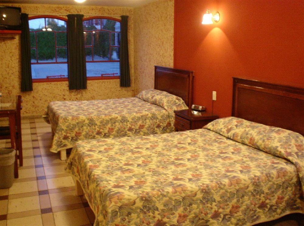 Hotel San Luis ซานหลุยส์โปโตซิ ภายนอก รูปภาพ