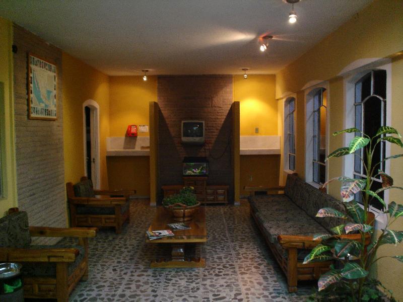 Hotel San Luis ซานหลุยส์โปโตซิ ภายนอก รูปภาพ