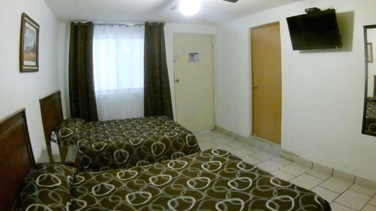 Hotel San Luis ซานหลุยส์โปโตซิ ภายนอก รูปภาพ