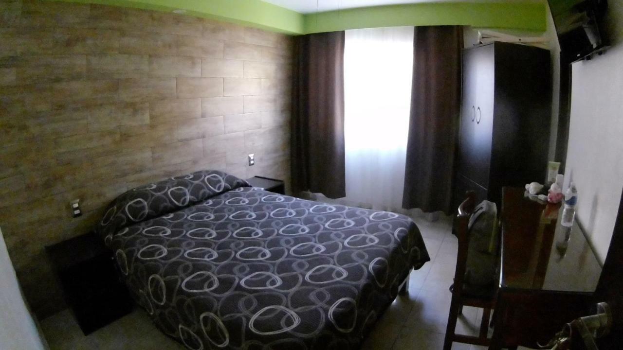 Hotel San Luis ซานหลุยส์โปโตซิ ภายนอก รูปภาพ