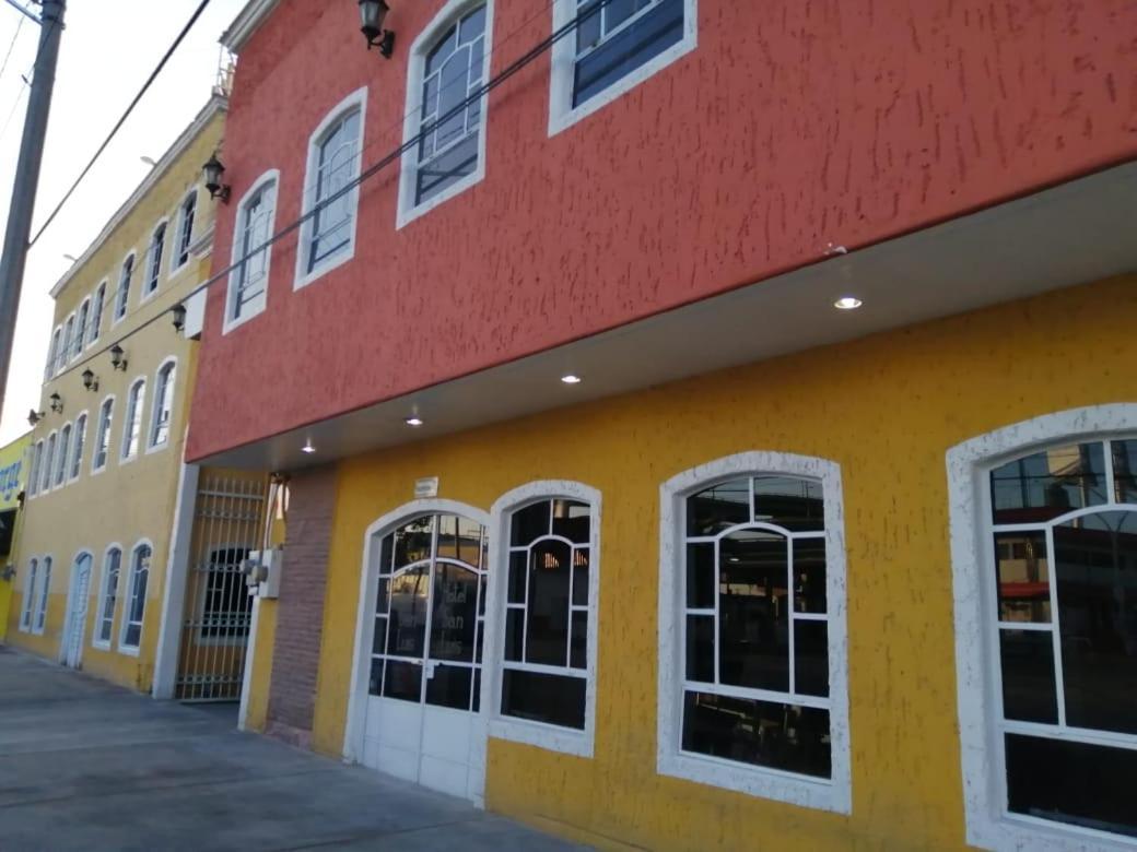 Hotel San Luis ซานหลุยส์โปโตซิ ภายนอก รูปภาพ